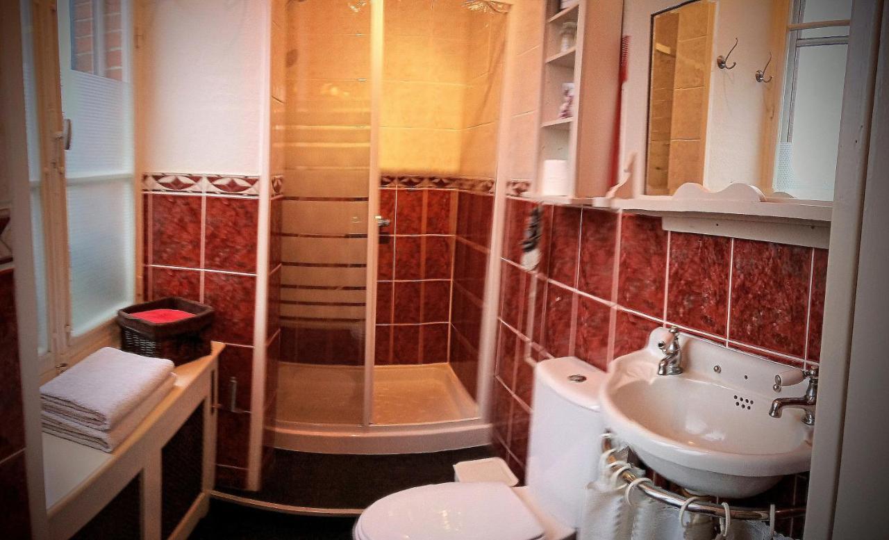 Bed and Breakfast Le Bonnet De Nuit Chalmoux Exterior foto