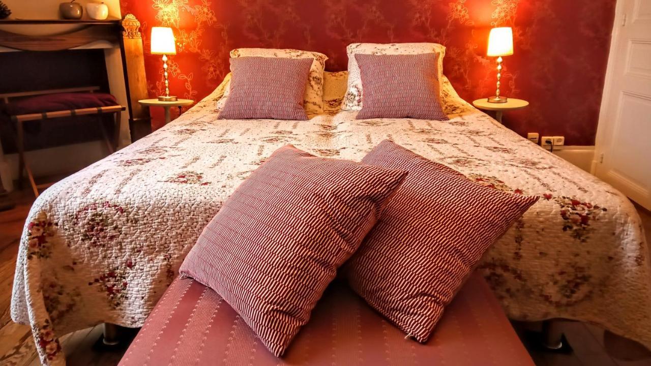 Bed and Breakfast Le Bonnet De Nuit Chalmoux Exterior foto