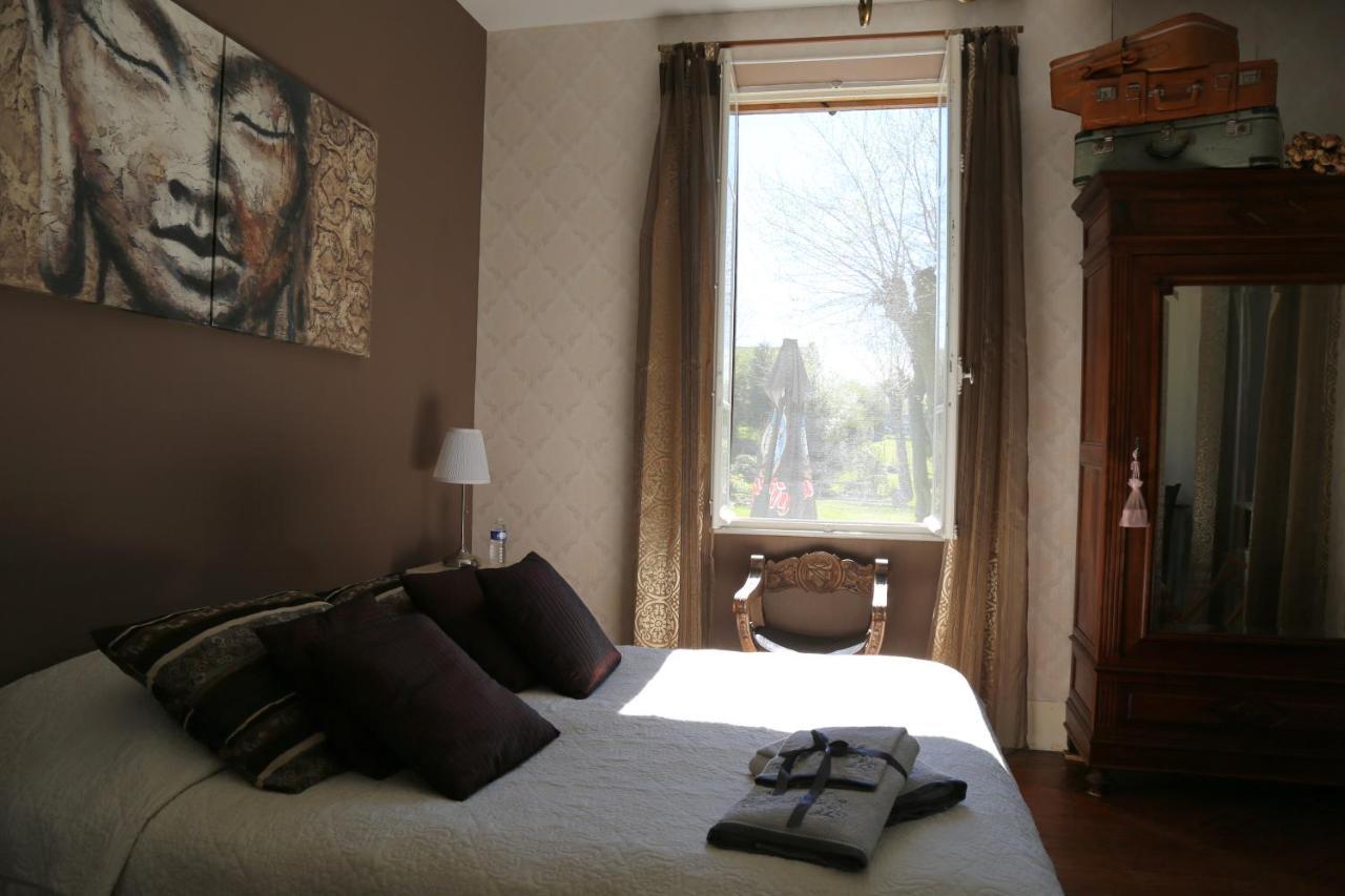 Bed and Breakfast Le Bonnet De Nuit Chalmoux Exterior foto
