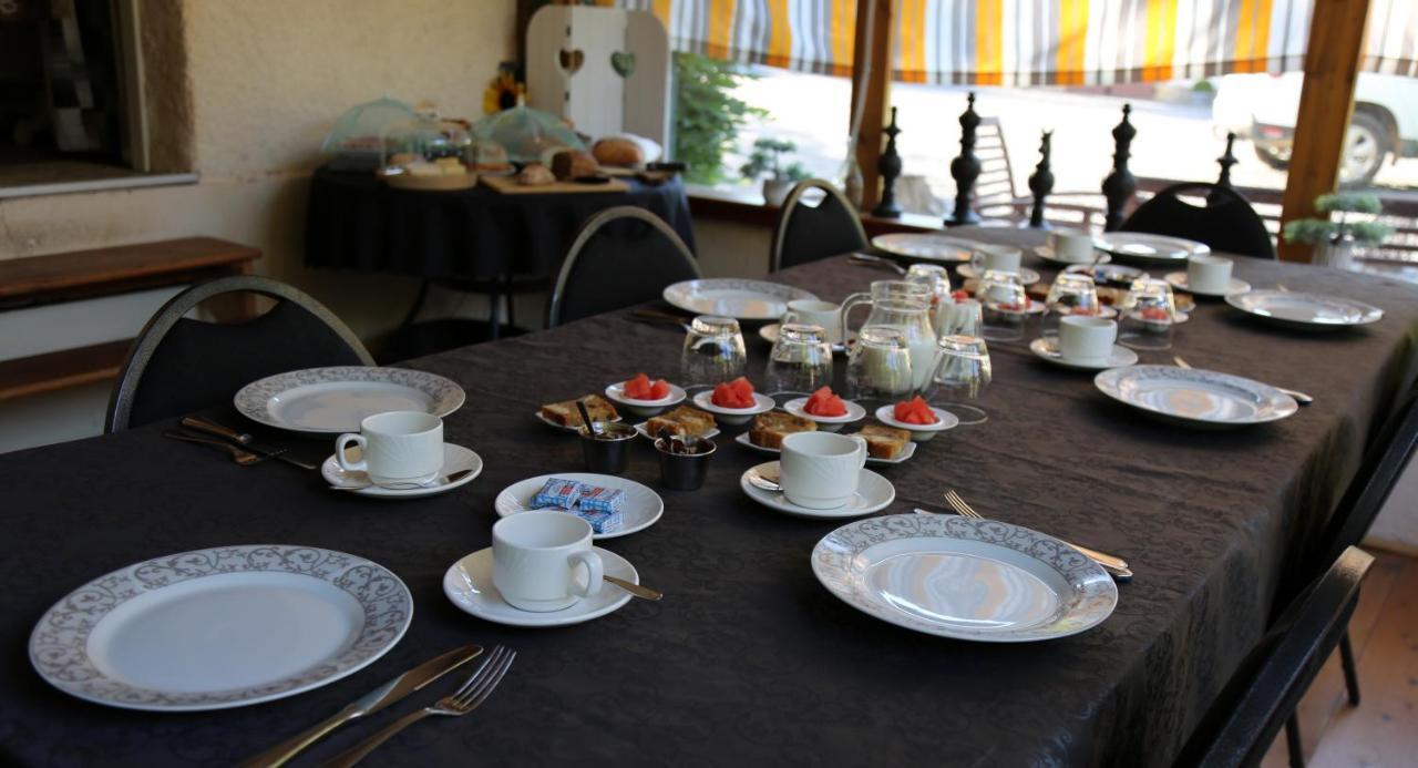 Bed and Breakfast Le Bonnet De Nuit Chalmoux Exterior foto