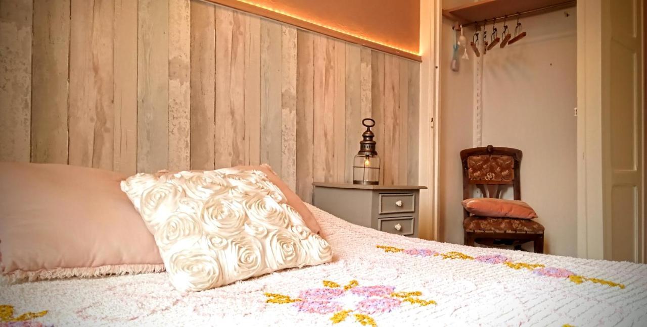 Bed and Breakfast Le Bonnet De Nuit Chalmoux Exterior foto