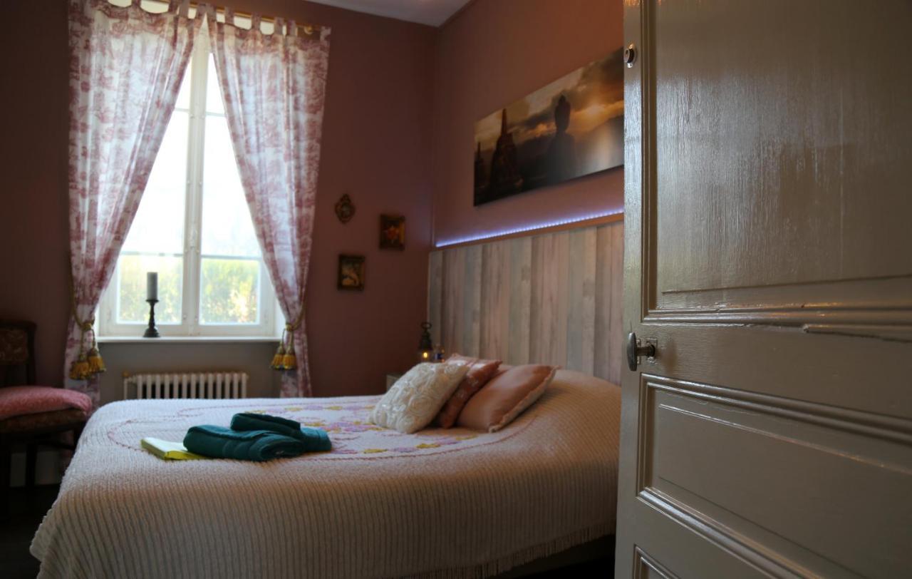 Bed and Breakfast Le Bonnet De Nuit Chalmoux Exterior foto